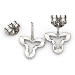 praeesse 逆三角形ピアス 裏面